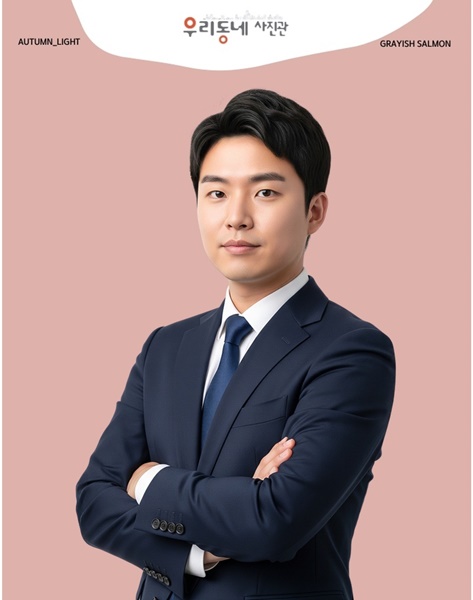 홍대입구역 증명사진, 스튜디오 조명 완벽한 우리동네사진관