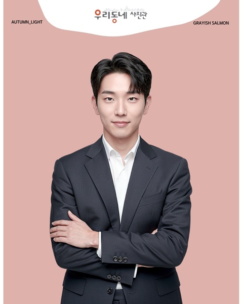 홍대사진관, 친구랑 와도 둘 다 예쁜 우리동네사진관
