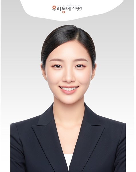 홍대증명사진, 얼굴형 맞춰 각도 잡는 우리동네사진관